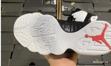 9 Retro OG Jordan 0703